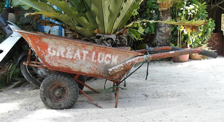 Wheelbarrow at Alona beach in Philippines - Great Luck