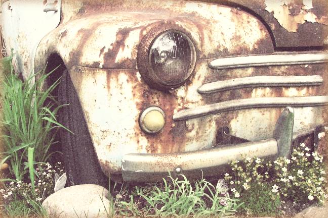 old rusty car